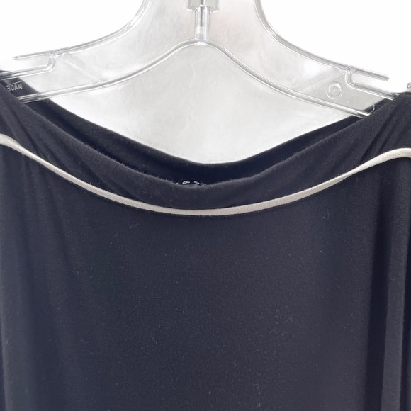 Cable and Gauge Cold Shoulder Top Black and White - Picture 9 of 11